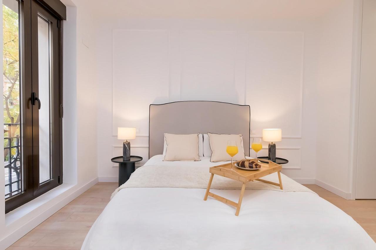 Bhost - Ferraz 74 Apartment Мадрид Екстериор снимка