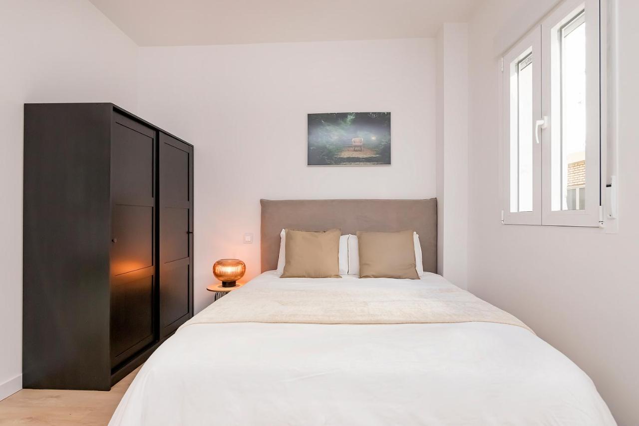Bhost - Ferraz 74 Apartment Мадрид Екстериор снимка