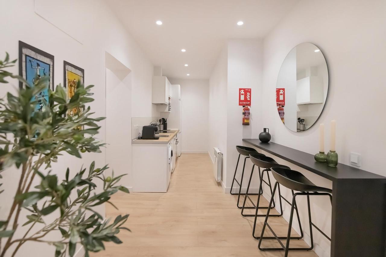 Bhost - Ferraz 74 Apartment Мадрид Екстериор снимка